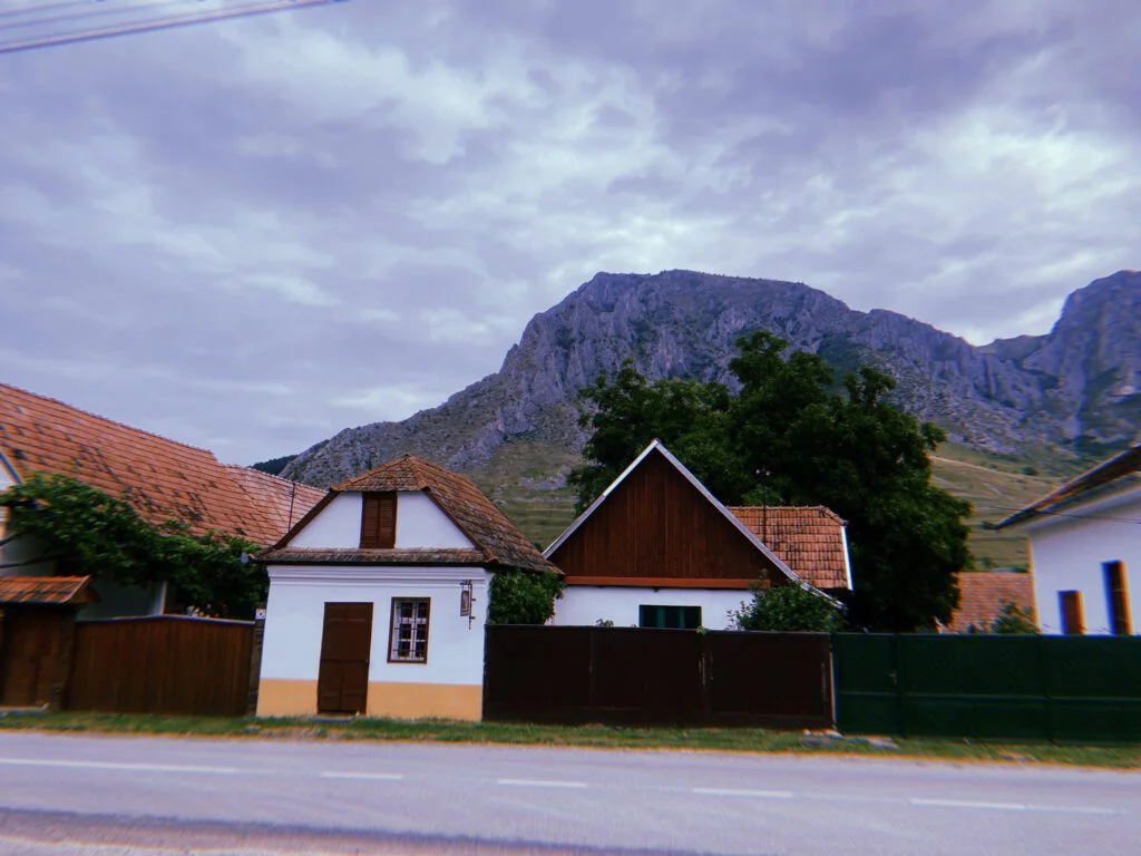 Un tur de 8 zile cu mașina prin România - Satul Rimetea