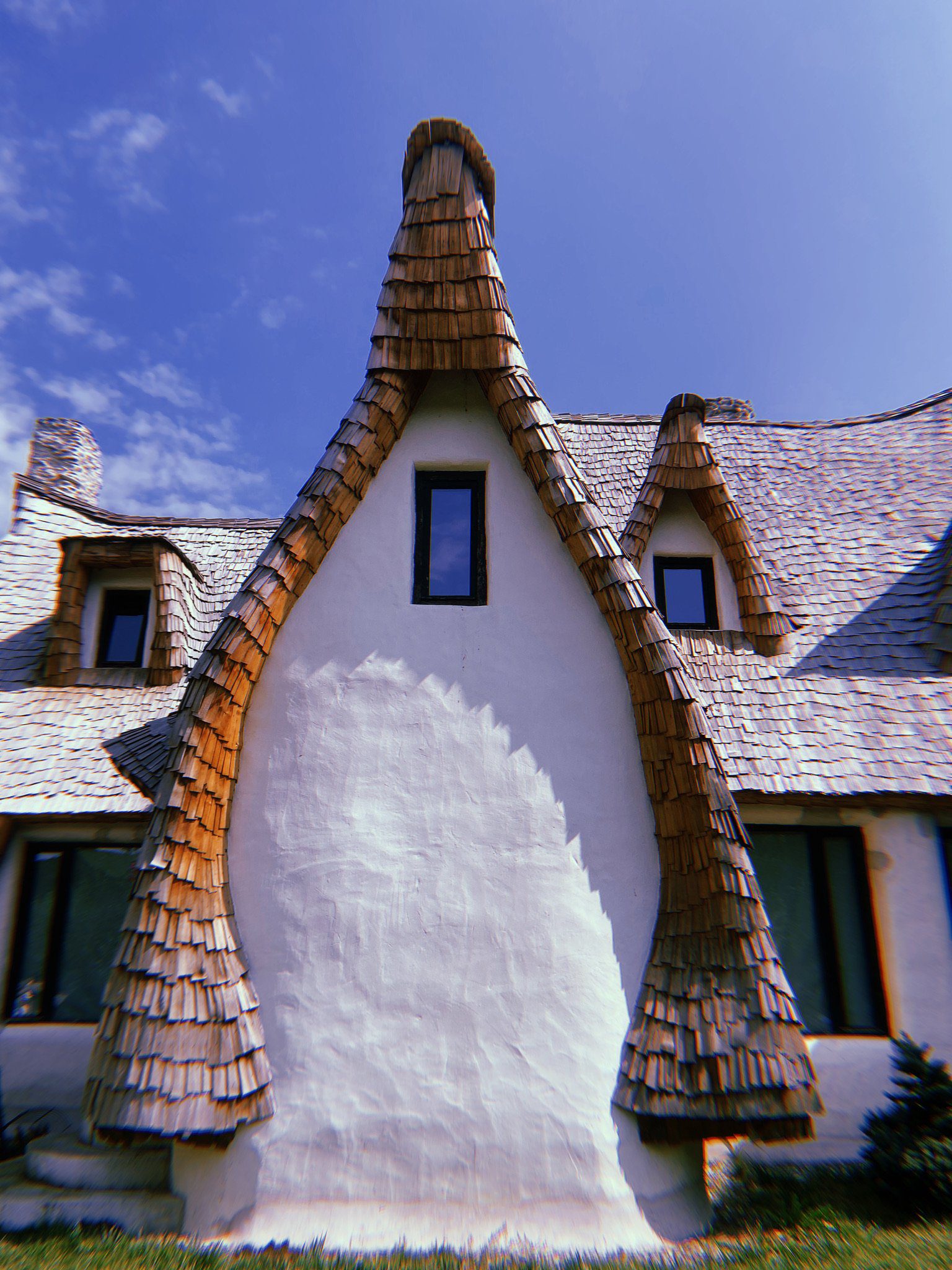 tur 8 zile cu mașina românia - Castelul de Lut din Valea Zânelor