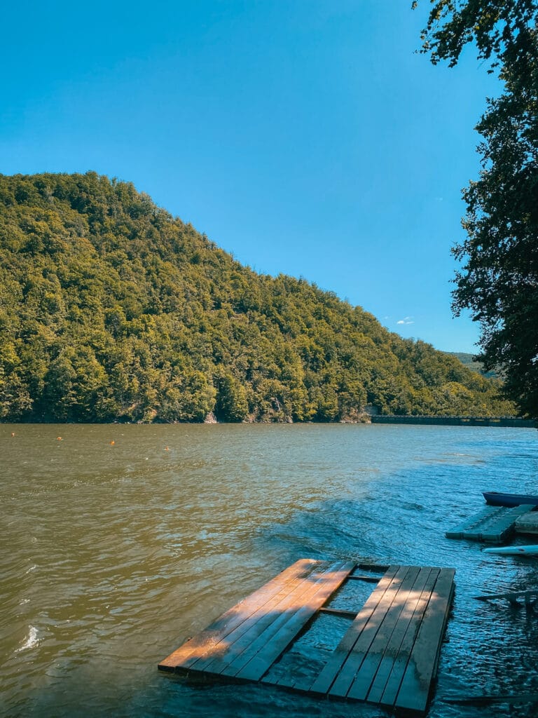 roadtrip 8 zile nordul româniei, circuit cu mașina prin nordul româniei, traseu 8 zile românia, roadtrip maramureș oradea cluj, călătorie cu mașina românia, ce să vizitezi în nordul româniei