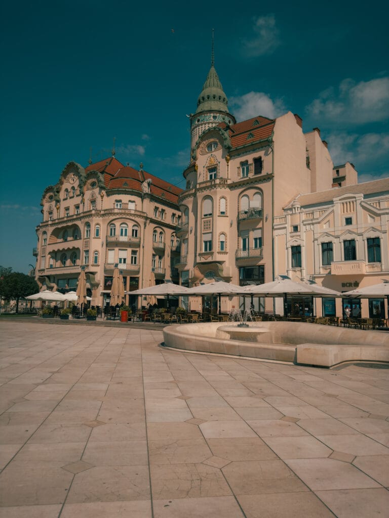 road trip 8 zile nordul româniei, circuit cu mașina prin nordul româniei, traseu 8 zile românia, roadtrip maramureș oradea cluj, călătorie cu mașina românia, ce să vizitezi în nordul româniei